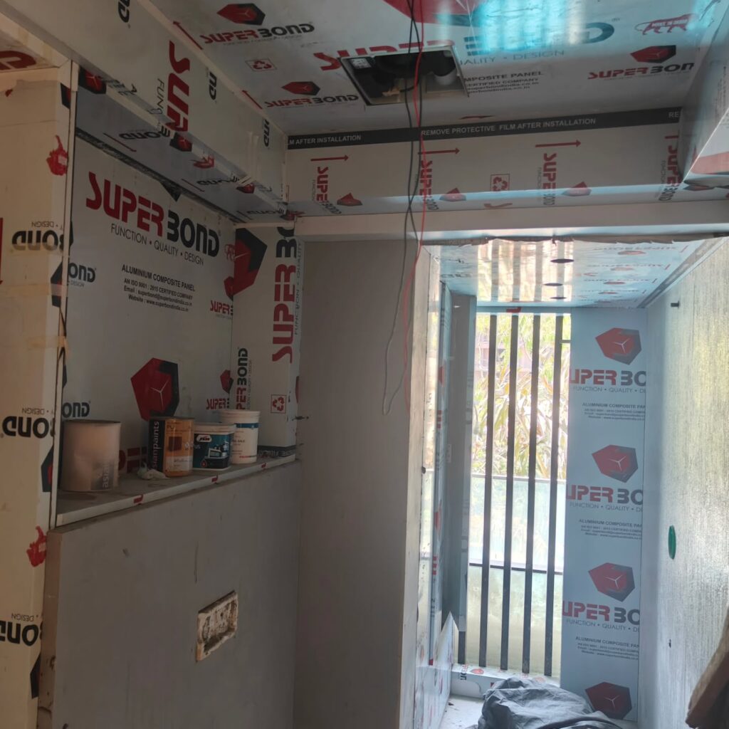 Instagram post from intradecor_. This post is in position 14.