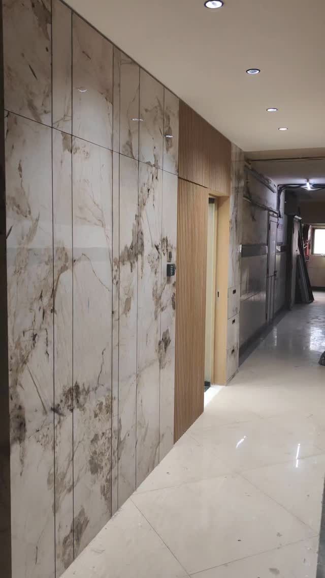 Instagram post from intradecor_. This post is in position 0.
