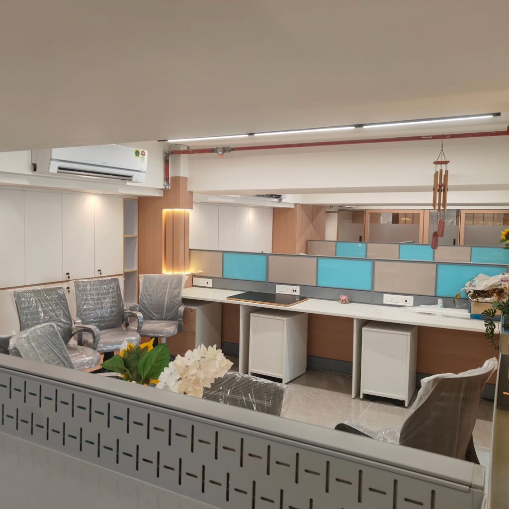 Instagram post from intradecor_. This post is in position 1.